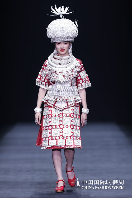 多彩貴州網(wǎng) 貴州 村t 登上中國國際時裝周 非遺服飾文化推廣再添新榮譽