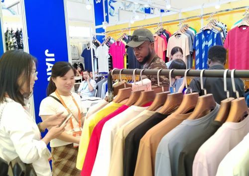 華交會展商業(yè)務(wù)快速恢復(fù)，服飾行業(yè)迎來新機(jī)遇