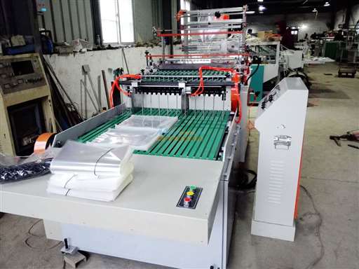 高速電腦服裝自粘袋制袋機(jī) 瑞安市瑞華印刷包裝機(jī)械的卓越解決方案